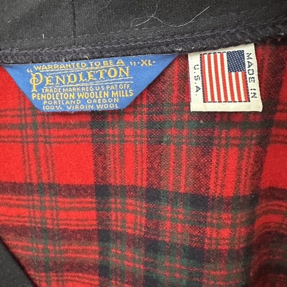 Vintage Pendleton Cardigan Jacket Mens XL Red Black Plaid Wool USA 80s Western - Picture 4 of 16